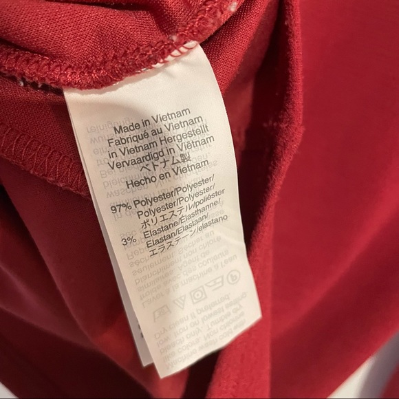 Madewell Texture and Thread Red Crepe Wrap Blouse - Picture 12 of 16